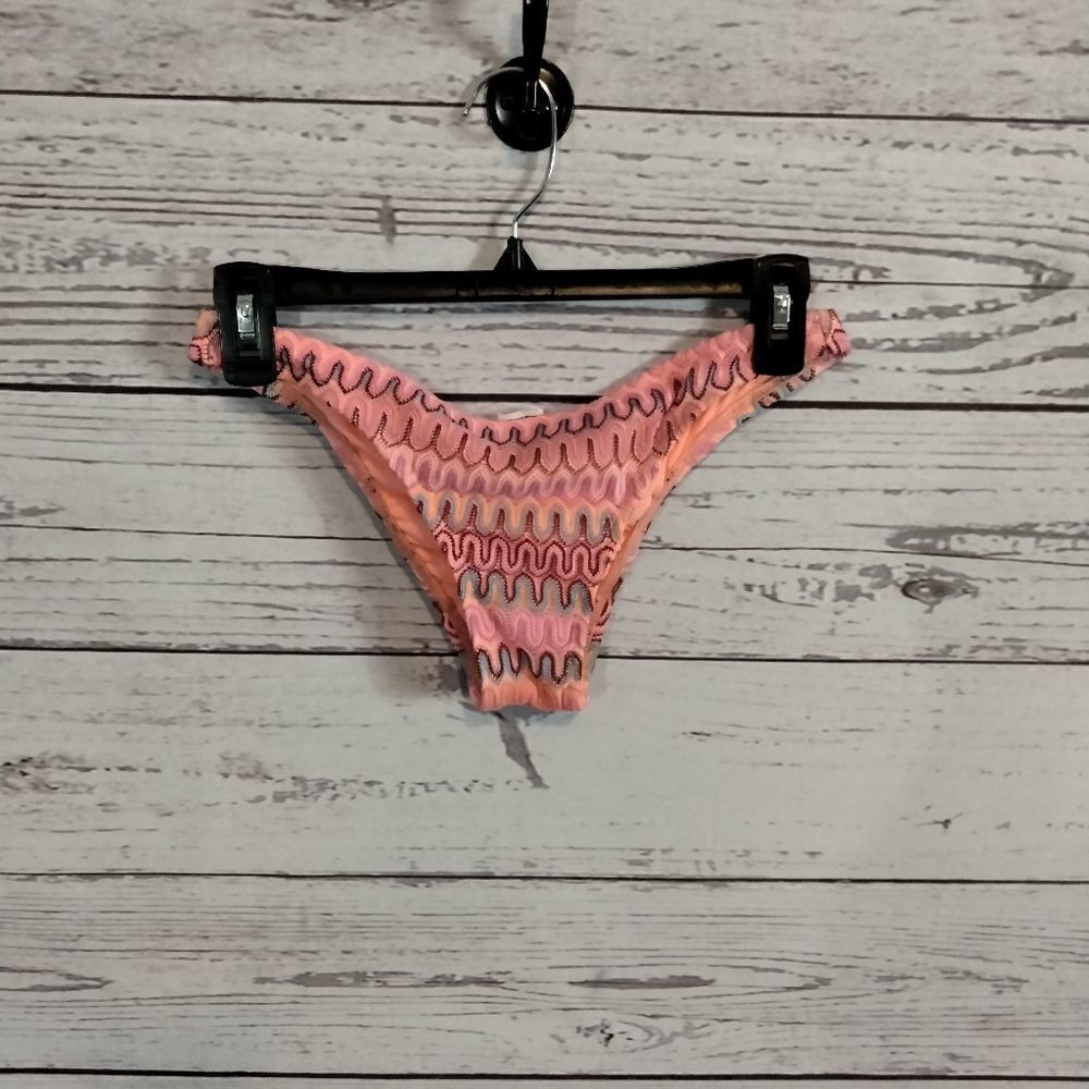New Without tags. "Hobie" woman's bikini bottoms